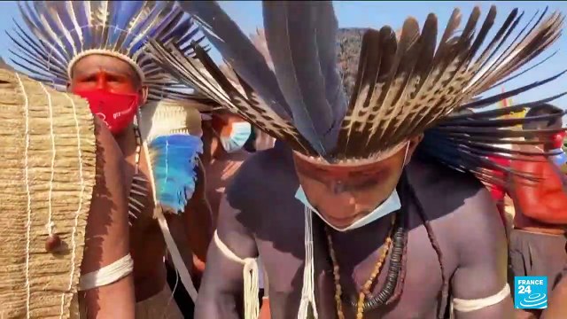 Terres des indigènes au Brésil : plus de 6 000 membres des 170 tribus manifestent à Brasilia