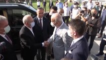 Kılıçdaroğlu, OSB'de faaliyet gösteren bir firmayı ziyaret etti