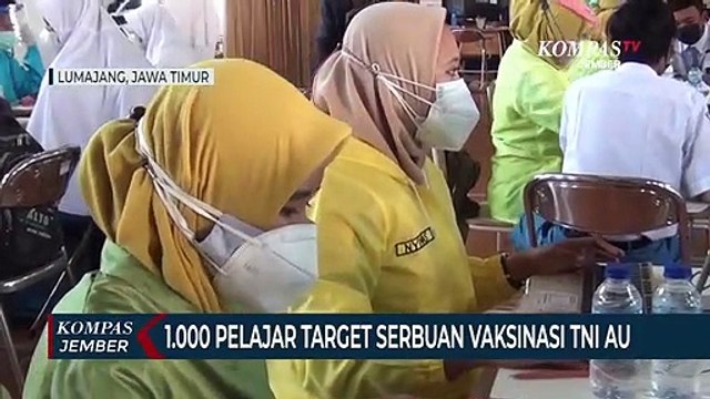 Ikut Mendorong Pembelajaran Tatap Muka, TNI AU Gelar Vaksinasi Pelajar di Lumajang