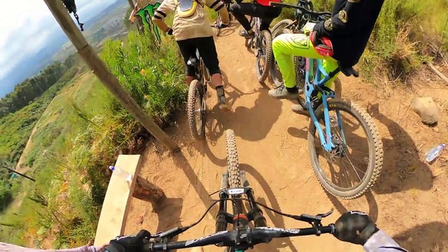 Les plus grand sauts de vtt du monde !