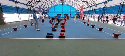 Mezuniyet töreninde Survivor heyecanı