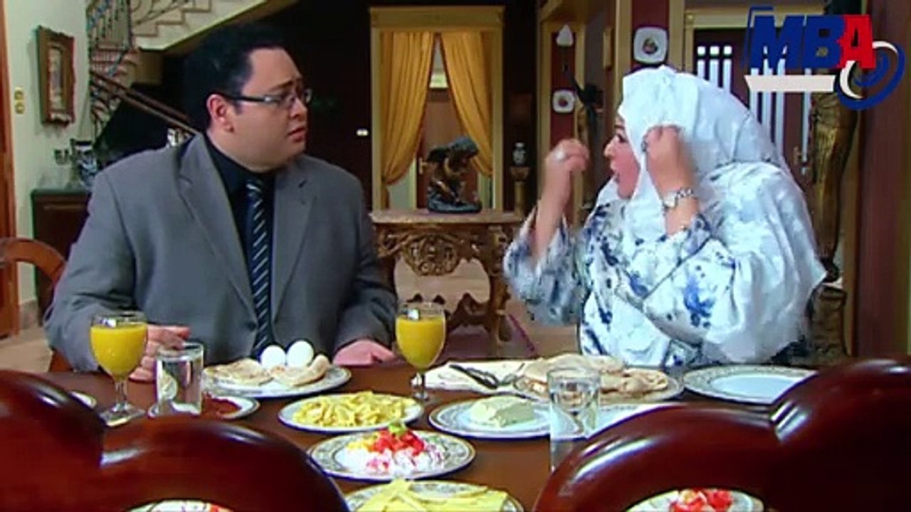 يا خسارة تربيتي فيك _ شوف خناقة عفاف شعيب مع ابنها احمد رزق بسبب خطيبته