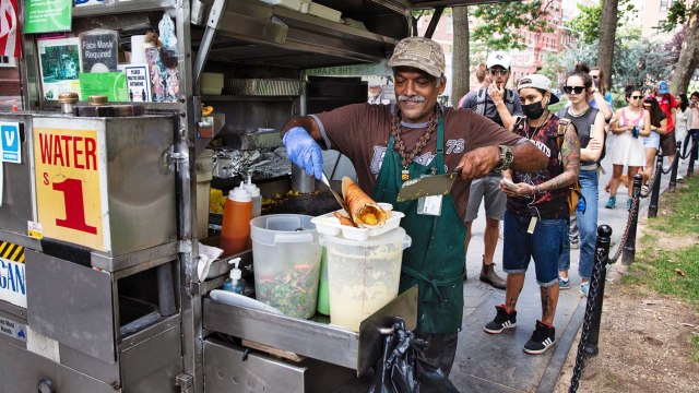 10 Places in NYC Everyone Should Visit at Least Once, According to Padma Lakshmi