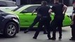 Ce conducteur de Mercedes verte cartonne toutes les voitures pour fuir la police