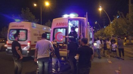 HUSUMETLİLERİNİ VE YOLDAN GEÇEN BABA İLE OĞLUNU YARALAYAN 4 ŞÜPHELİ YAKALANDI