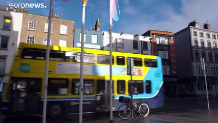 Macron pide a Irlanda que suba sus impuestos corporativos