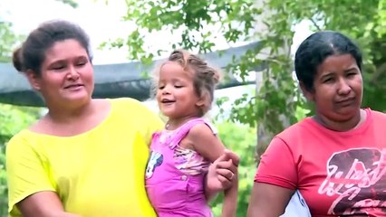 Descargar video: Roads turn to rivers in Colombia's intense floods