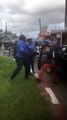 Cameroun :: Douala : Incroyable bagarre entre un  policier et un automobiliste