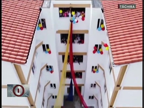 Protector del Edo. Táchira Freddy Bernal celebró la entrega de 40 viviendas dignas en la entidad