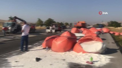 Konya'da tır ile hafif ticari araç çarpıştı: 6 ölü, 2 yaralı