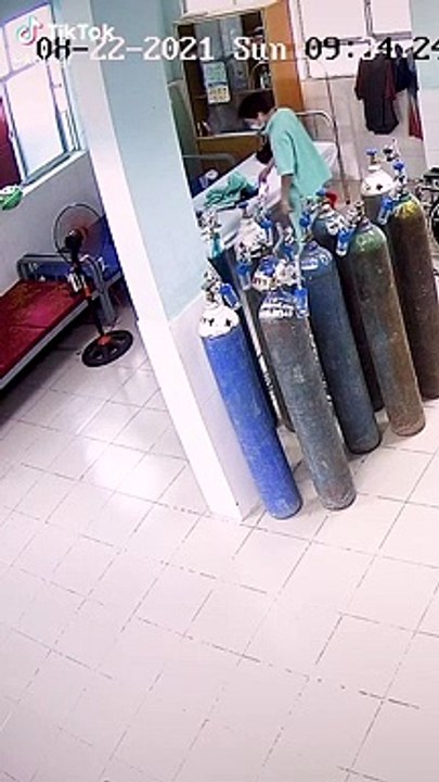 F0 nhảy hip-hop tại bệnh viện