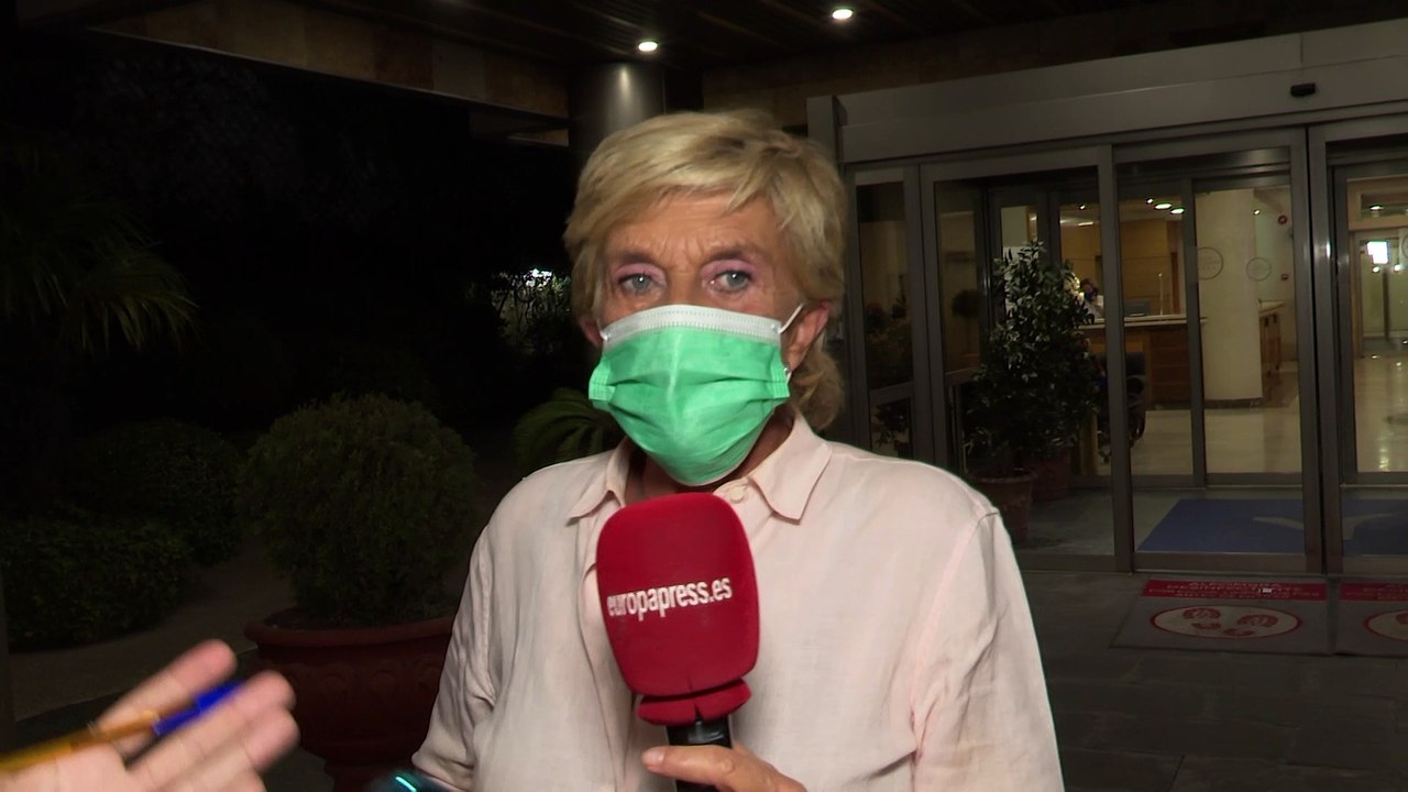 Isabel Pantoja también escribe reflexiones como Rocío Jurado, según Chelo García Cortés