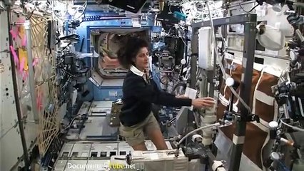 HOW IT WORKS The International Space Statio@ AmazingAzad@WonderfulUniverse