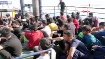 Çanakkale Boğazı'nda bir teknede 204 kaçak göçmen yakalandı