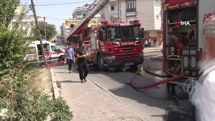 Başakşehir'de bir binanın çatı katında korkutan yangın