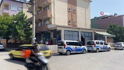 Tartıştığı dükkan sahibini falçatayla yakalandı
