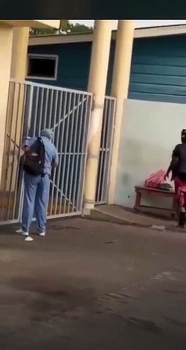 Hondureña lanza líquido y amenaza a enfermeras y pacientes del Hospital Atlántida