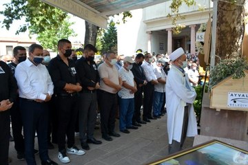 "Zeytinin Babası" gözyaşlarıyla son yolculuğuna uğurlandı