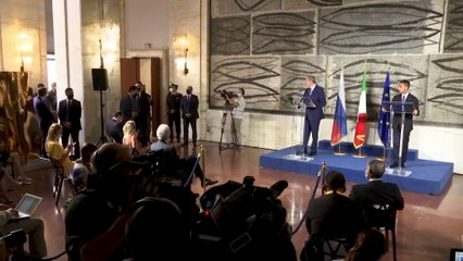 Nτι Μάιο: Κομβικής σημασίας ο ρόλος της Μόσχας για το Αφγανιστάν