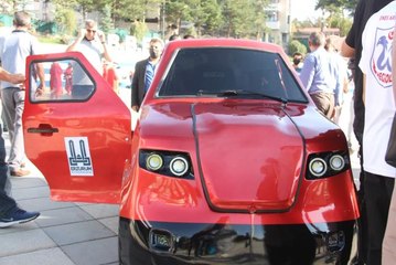 İmam hatipli öğrenciler, Elon Musk'a rakip oldu! Tam sarjla 50 km giden elektrikli araba yaptılar