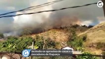 Incêndio se aproxima de casas e assusta moradores de Itaguaçu