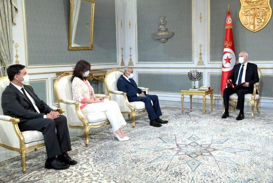 Son dakika haberleri! Tunus Cumhurbaşkanı Said: Bazı yetkililer Tunus'a gelen dış yardımları yurtdışındaki varlıklarına aktardı