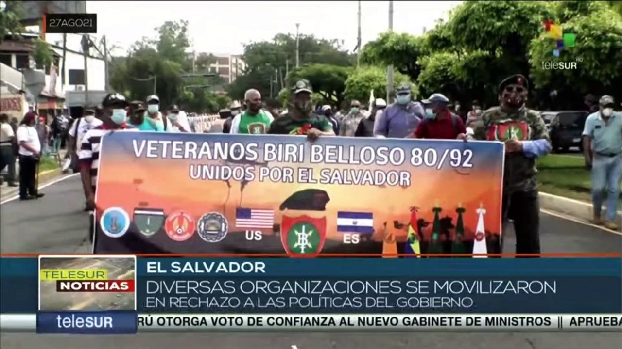 Veteranos de guerra encabezan manifestaciones contra políticas del gobierno de Nayib Bukele