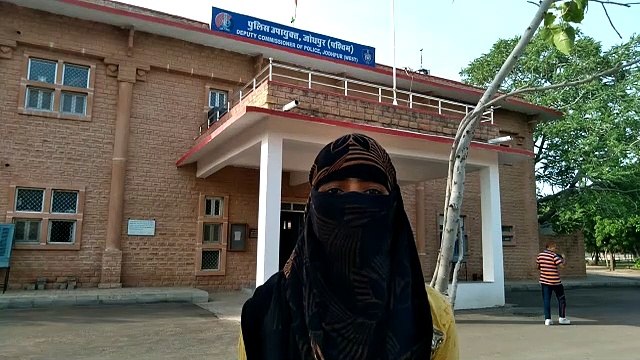 भाइयों ने बहनों को पीटा, कार्रवाई न होने पर आत्महत्या की धमकी