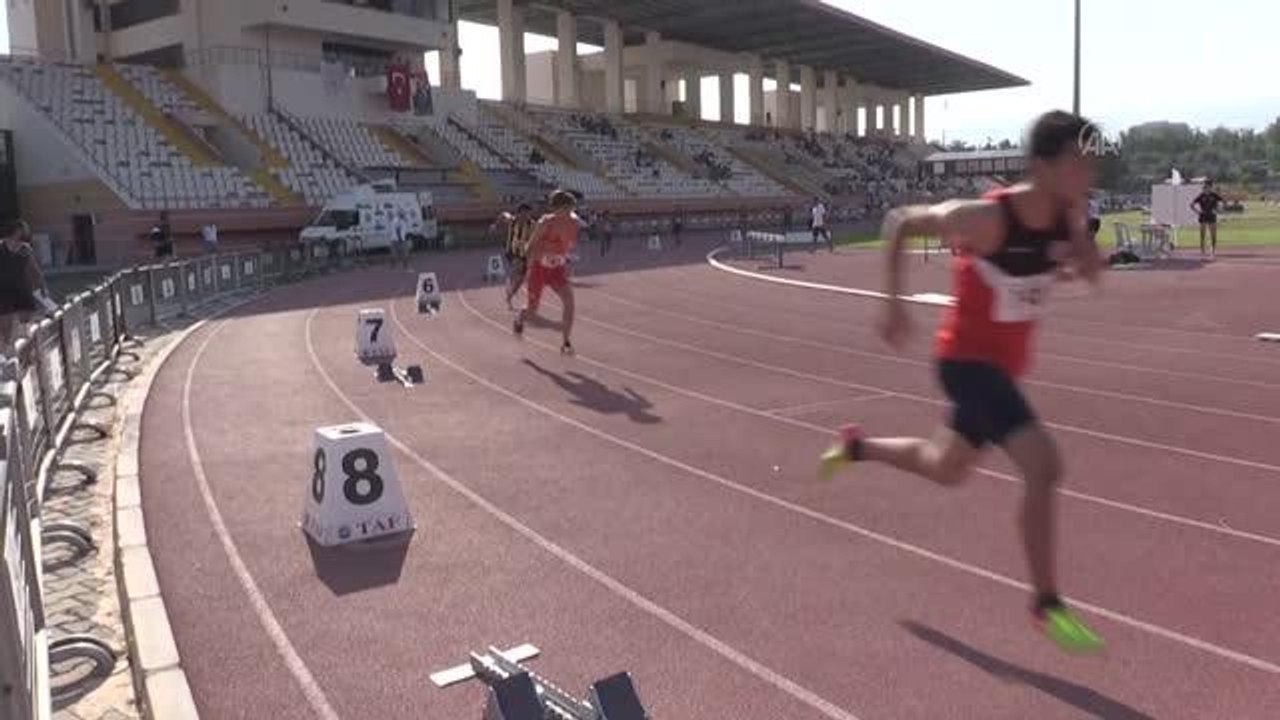 Atletizmde 18 Yaş Altı Kulüpler Ligi finalinde kadınlar ve erkeklerde ENKA şampiyon oldu
