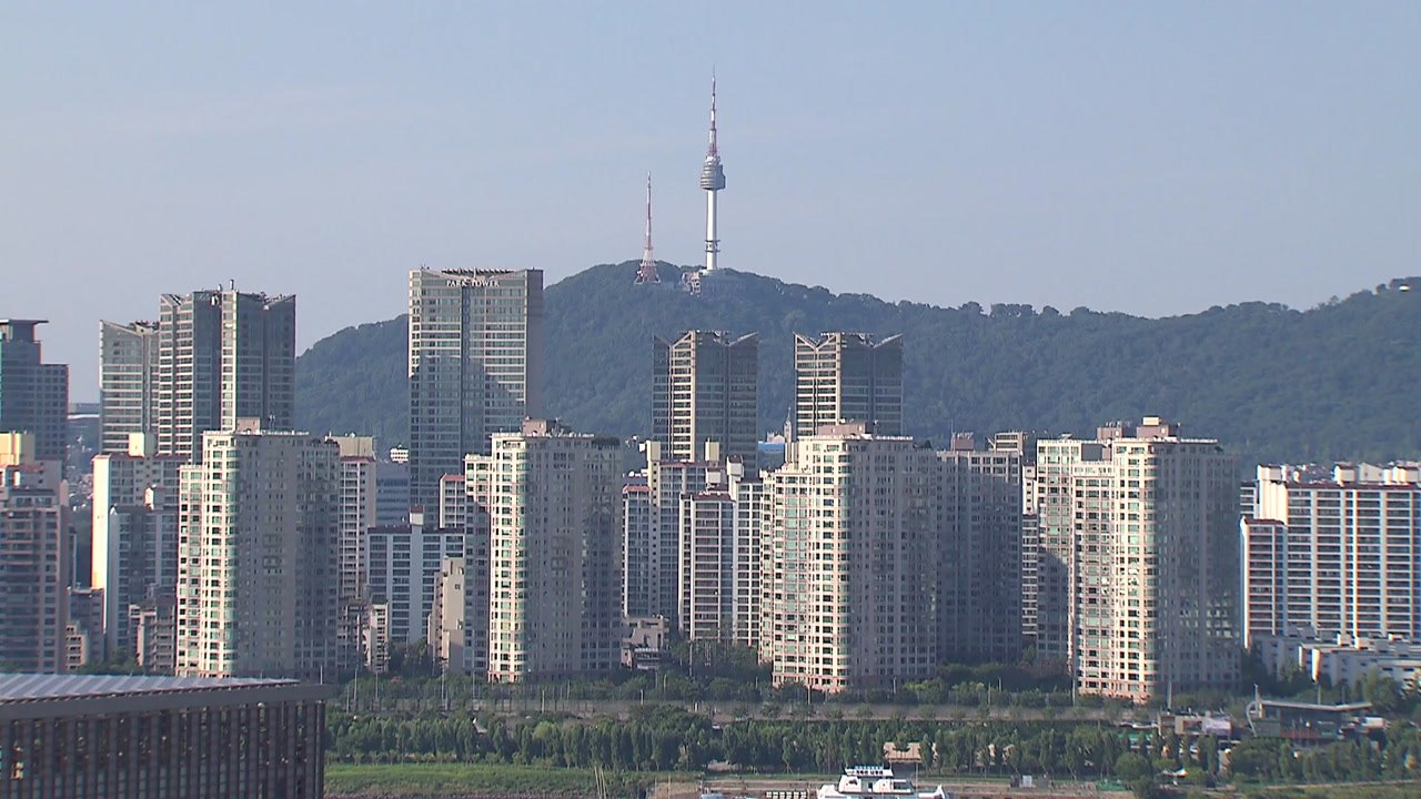 [상암동 복덕방] 뜨거운 부동산 시장...사전청약·기준금리 영향은? / YTN
