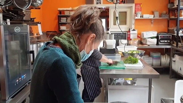 Victorian restaurant cooks up free soup in lockdown