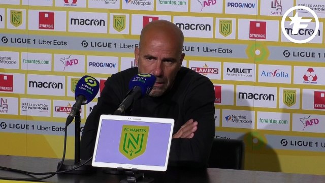 Peter Bosz réagit à la déclaration d'Aulas sur le mercato