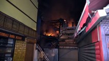 Bursa'da gece saatlerinde 2 katlı binada korkutan yangın: 1 itfaiye eri yaralandı