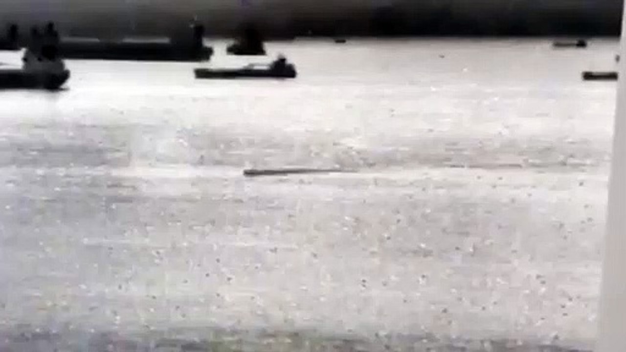 8 MEN CAUGHT ILLEGALLY ENTERING SG BY SWIMMING TOWARDS TUAS
