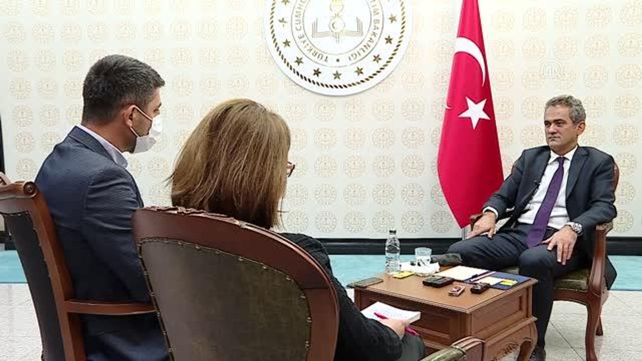 Son dakika haberi! Milli Eğitim Bakanı Özer, okullarda yüz yüze eğitim hazırlıklarını AA'ya açıkladı: (1)