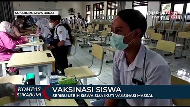 Seribu Lebih Siswa SMA Ikuti Vaksinasi Massal