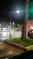 Veículo derrapa no asfalto, atropela pedestre e capota no centro de Umuarama