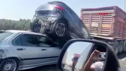 Son dakika: TEM OTOYOLUNDA ZİNCİRLEME KAZA
