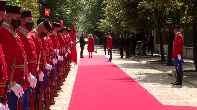 Türkiye Cumhurbaşkanı Erdoğan Karadağ'da resmi törenle karşılandı