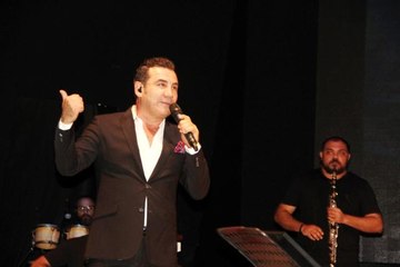 Ferhat Göçer 20 yıl sonra aynı sahneye çıktı