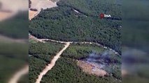 Foça'daki orman yangınına havadan müdahale helikopter kamerasında