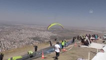 12. Ali Dağı Yamaç Paraşütü Türkiye Mesafe Şampiyonası, devam ediyor