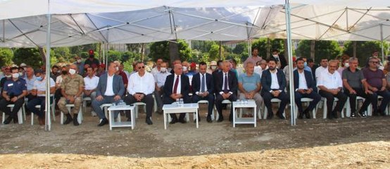 Taşova Belediyesi Yöresel Halk Pazarı'nın temeli törenle atıldı