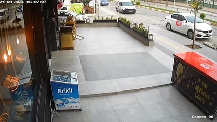 'Beyaz çarşaflı' motosiklet hırsızı kamerada