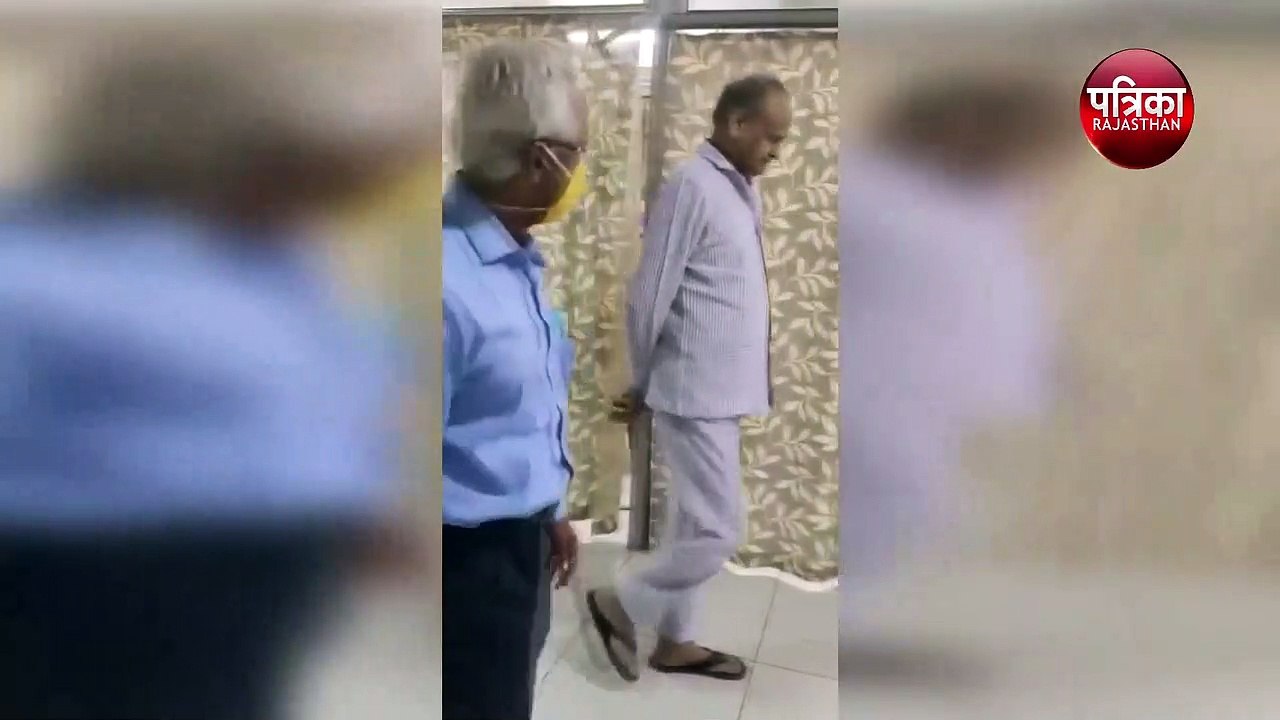 सोशल मीडिया पर सीएम गहलोत ने कहा: बेहतर हूं, अस्पताल के वार्ड में वॉक कर रहा हूं