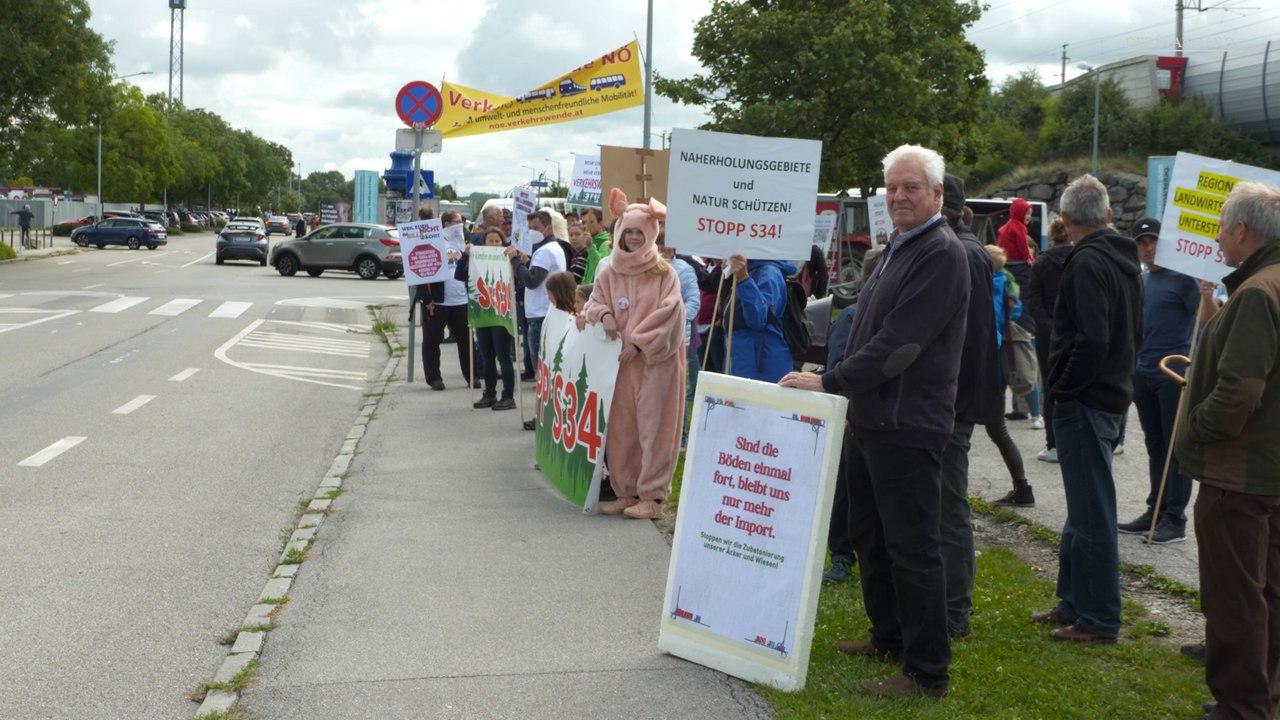 Bauern-Demo gegen Schnellstraße bei ÖVP-Parteitag