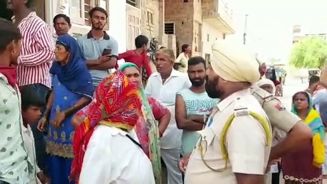 People tore notices put up by Hanumangarh Municipal Council