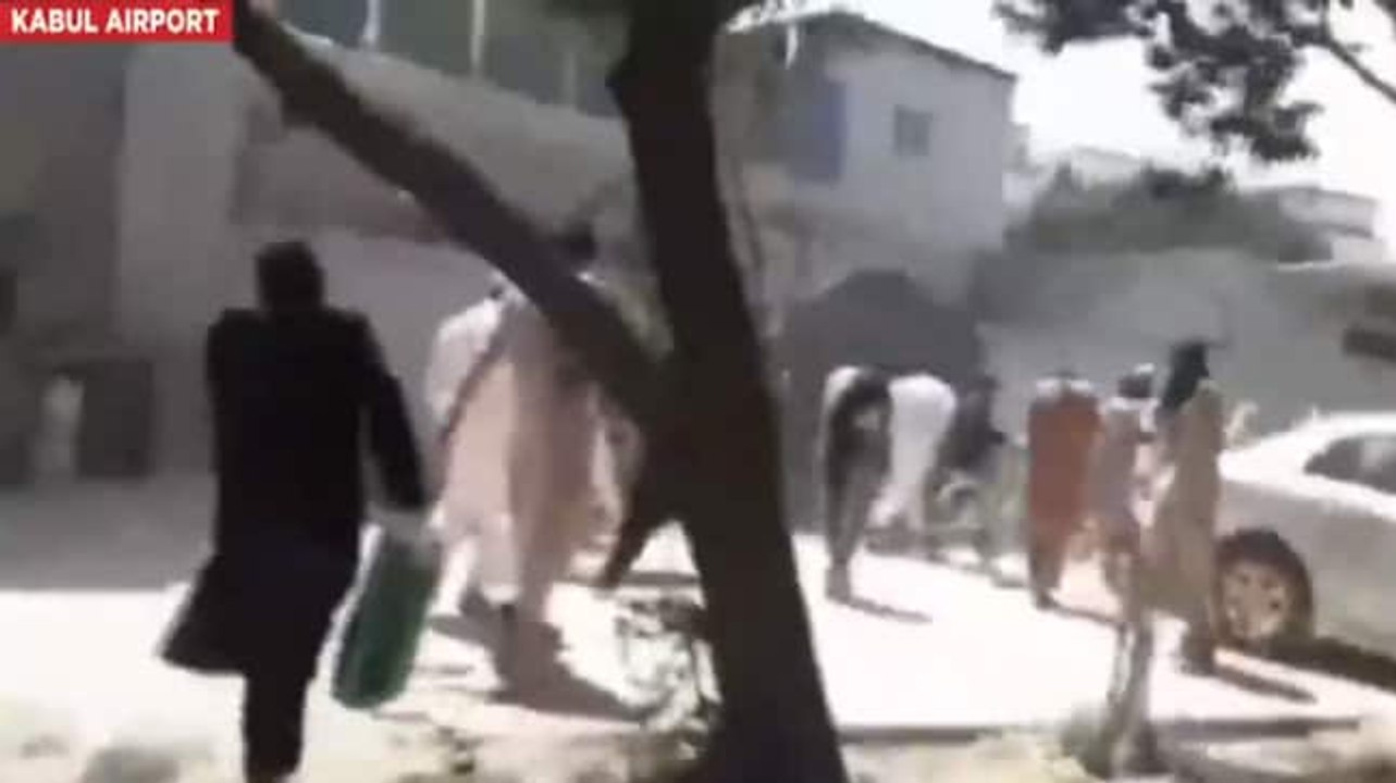 Gunshots heard outside Kabul airport as Afghans try to flee Taliban rule