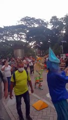 El  bulevar se viste de carnaval luego del estallido social.