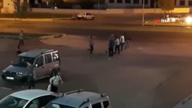 Son dakika haberleri... Gaziantep'te silahlı, sopalı kavga cep telefonu kamerasında
